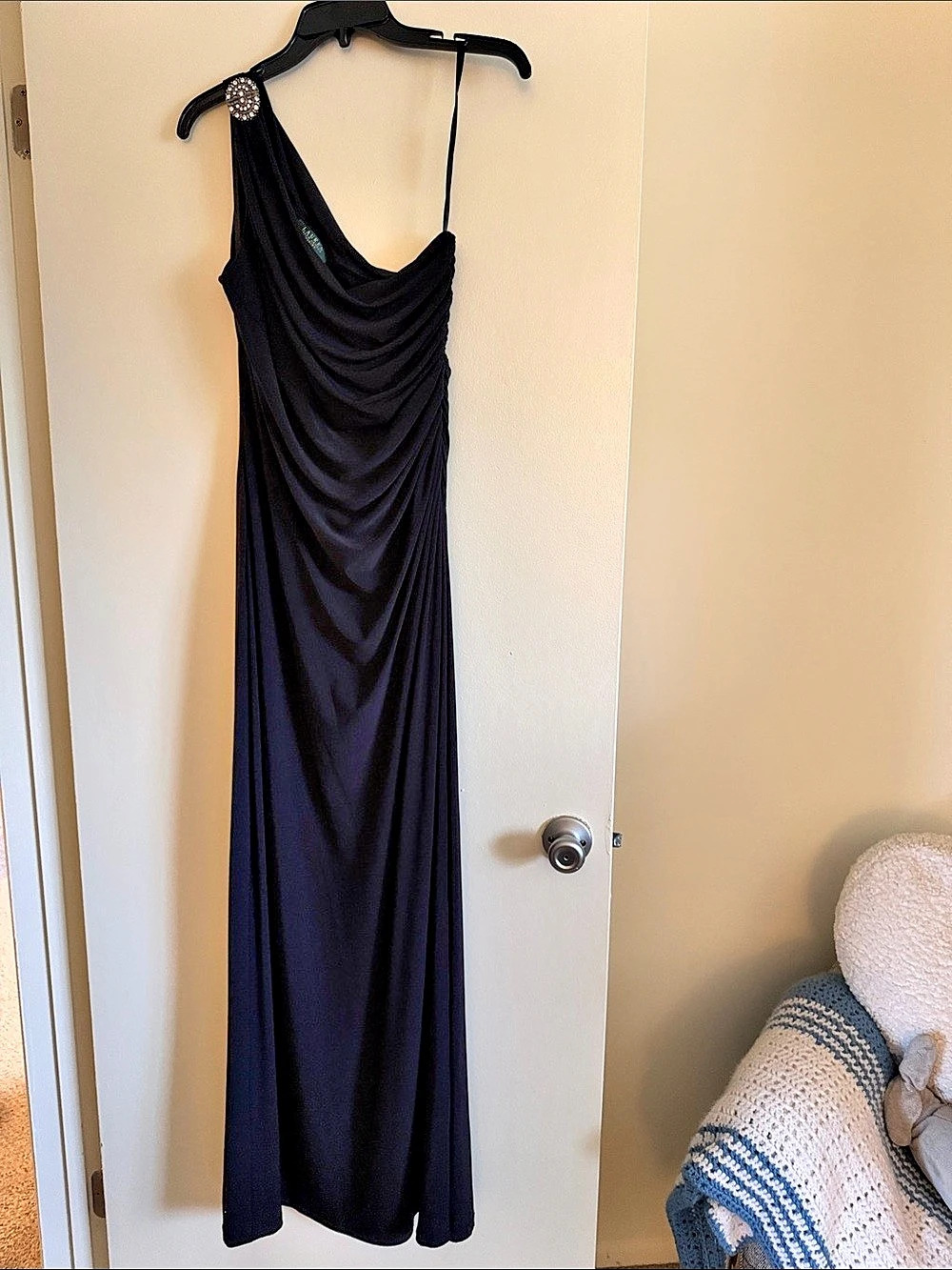 Lauren Ralph Lauren One-Shoulder Rhinestone Brooch Evening Gown Black Maxi Dress